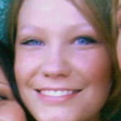 Profile Picture of Alexandra James (@alladotti) on Twitter