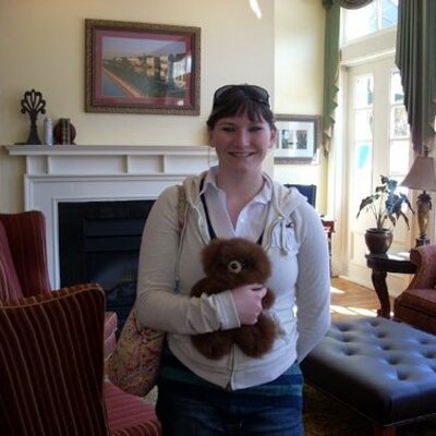 Profile Picture of Katie Snead (@Katie_Snead321) on Twitter
