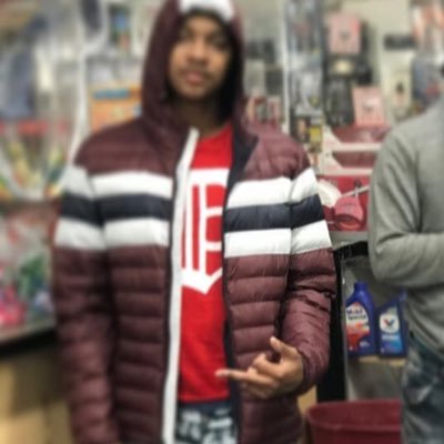 Profile Picture of Warren.moe (@MoeIvo) on Twitter