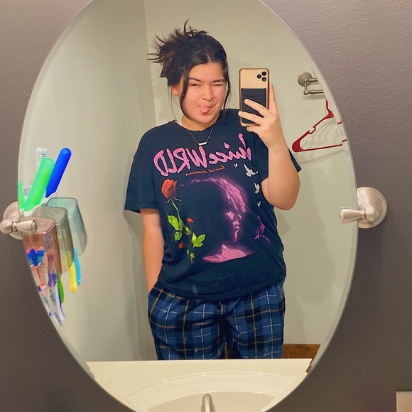 Profile Picture of Audrey Parrish (@audreyparris631) on Poshmark