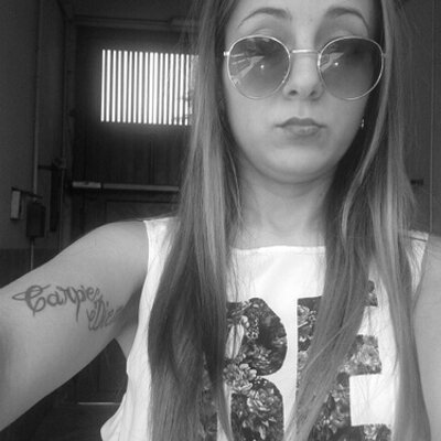 Profile Picture of Rose  ♥ (@grimaldi_rosa) on Twitter