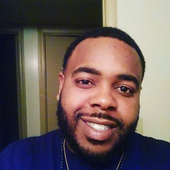 Profile Picture of Earnest Mcbride (@earnest_mcbride) on Poshmark