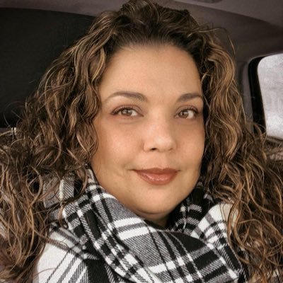 Profile Picture of Jackie Gillard (@JackieLGillard) on Twitter