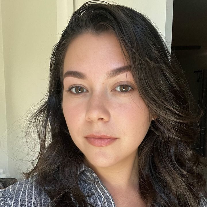 Profile Picture of Brittany (@departingthroughpages) on Tiktok