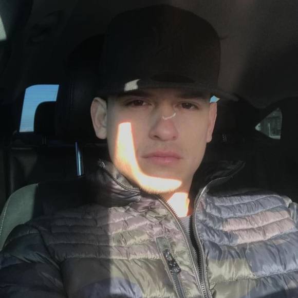 Profile Picture of Aaron Lerma (@aaronlerma) on Poshmark