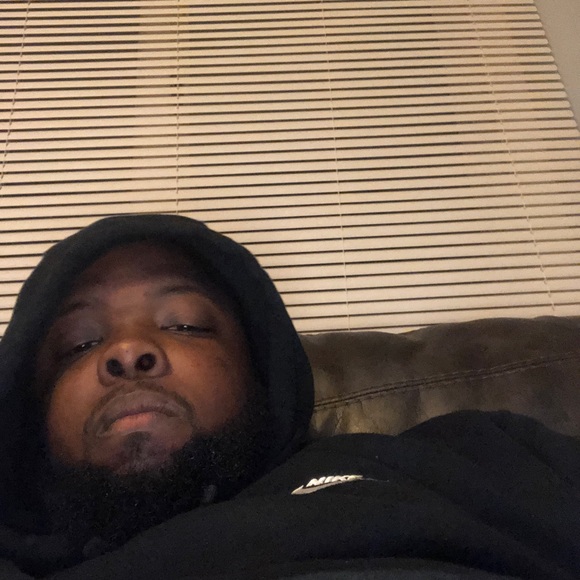 Julian Tate - Poshmark Profile Picture of Julian Tate (@lildurk29) on Poshmark