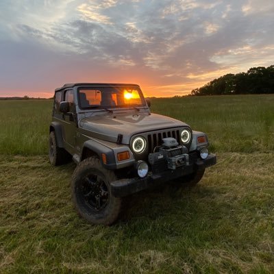 Profile Picture of Logan Jarvis (@LoganJa94323021) on Twitter