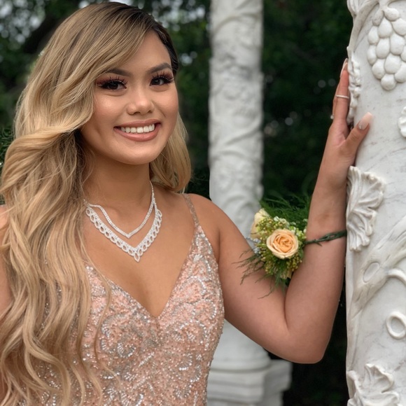 Profile Picture of Kimmy Nguyen (@kimmynguyentx) on Poshmark