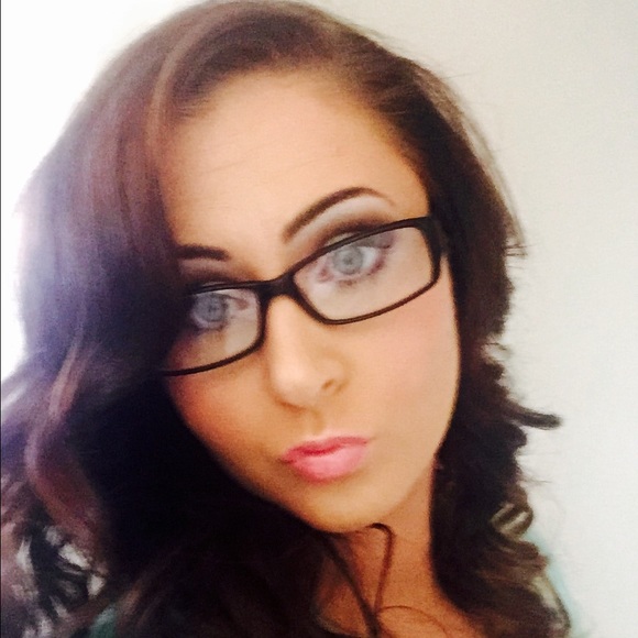 Profile Picture of Kelly Lyczewski (@lyczewskik) on Poshmark