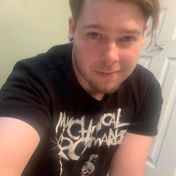 Profile Picture of Kyle Bush (@kaptin_danger) on Poshmark