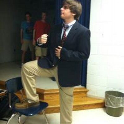 Profile Picture of Chris Rayman (@Rezasaur) on Twitter