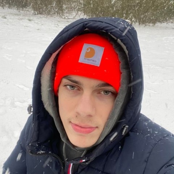 Profile Picture of Isaac Joyce (@isaacjoyce) on Poshmark