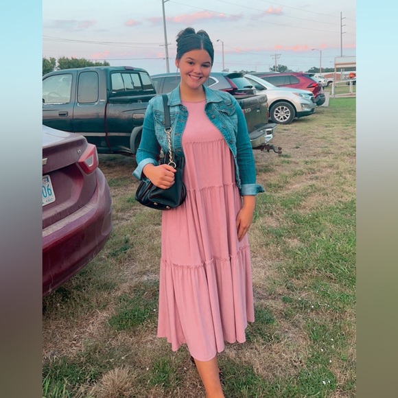 Profile Picture of Kendra Asher (@kendragasher06) on Poshmark