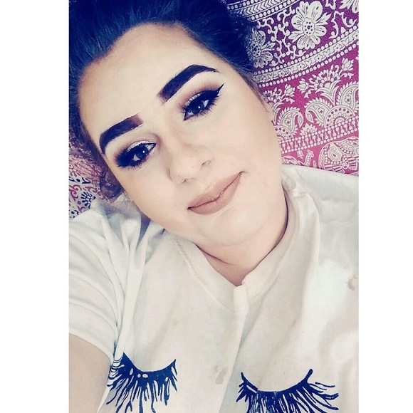 Profile Picture of Delaney Stemmle (@delaneystemmle) on Poshmark