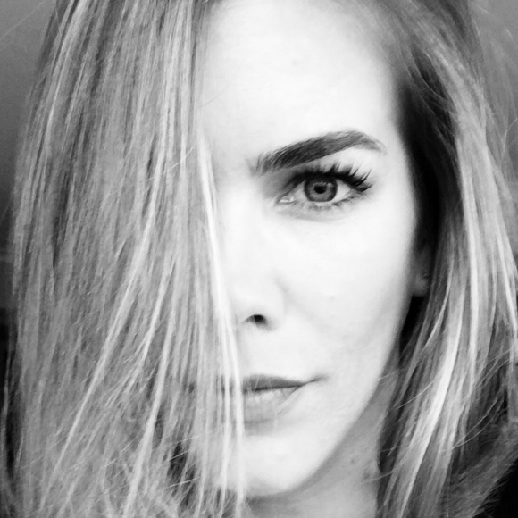 Profile Picture of Andrea Jepsen (@ajep) on Poshmark