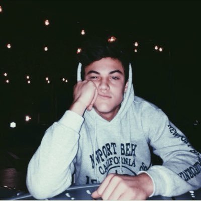 Profile Picture of Katelyn Dolan (@VintagexDolan) on Twitter