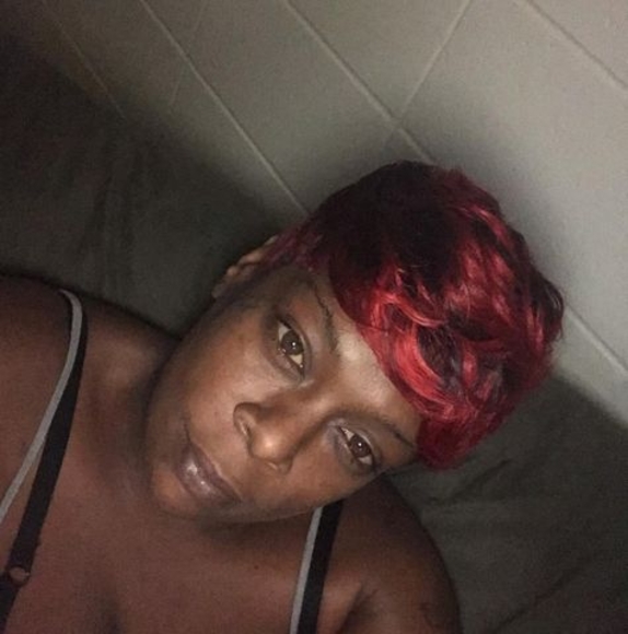 Profile Picture of Mandy Evans (@hydraina2536) on Poshmark