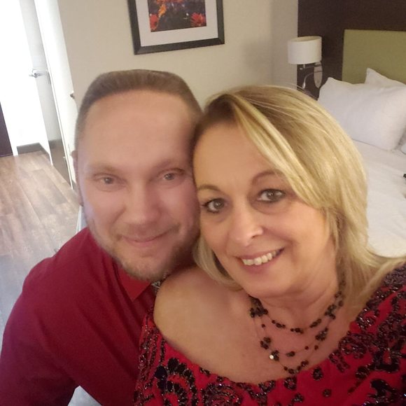 Profile Picture of Denise Schneider (@denisedarcel68) on Poshmark