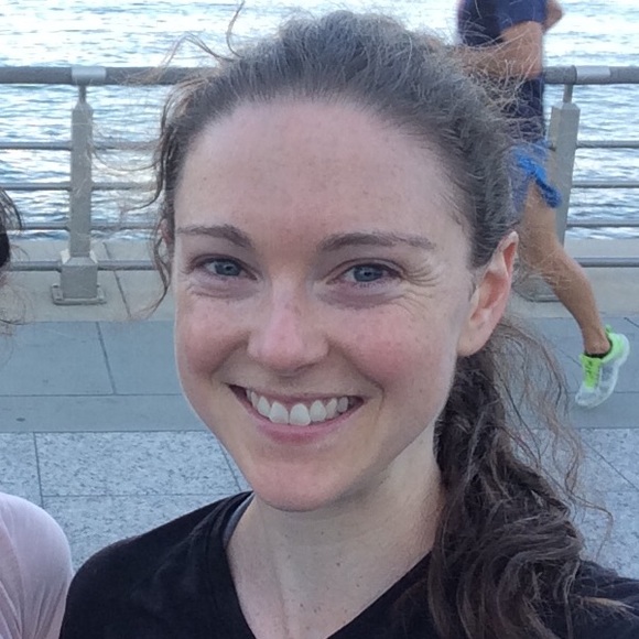 Profile Picture of Whitney Mcfadden (@whitneymcf2) on Poshmark