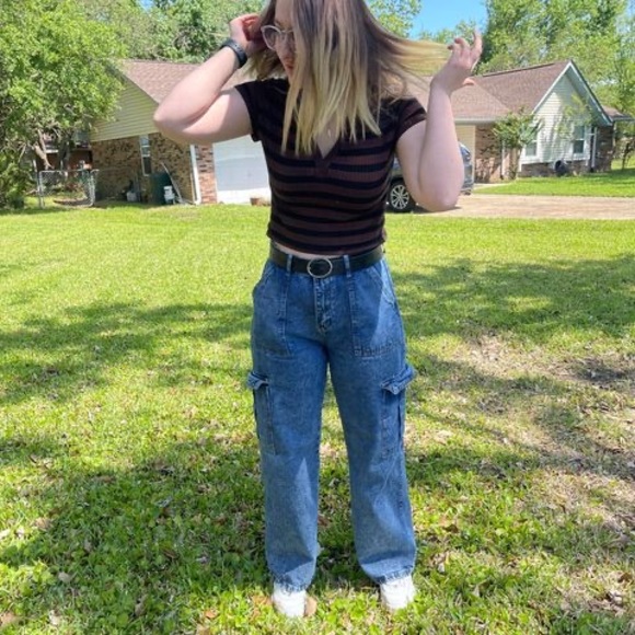 Profile Picture of Ava Glattli (@nakamqto) on Poshmark