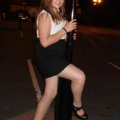 Profile Picture of Emma Jade Barlow (@jackysgirly) on Twitter