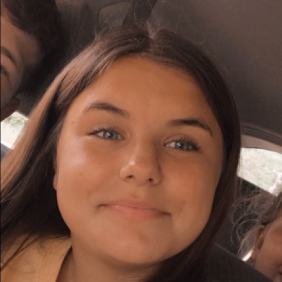 Profile Picture of Kendall Zgonc (@kendall364) on Poshmark