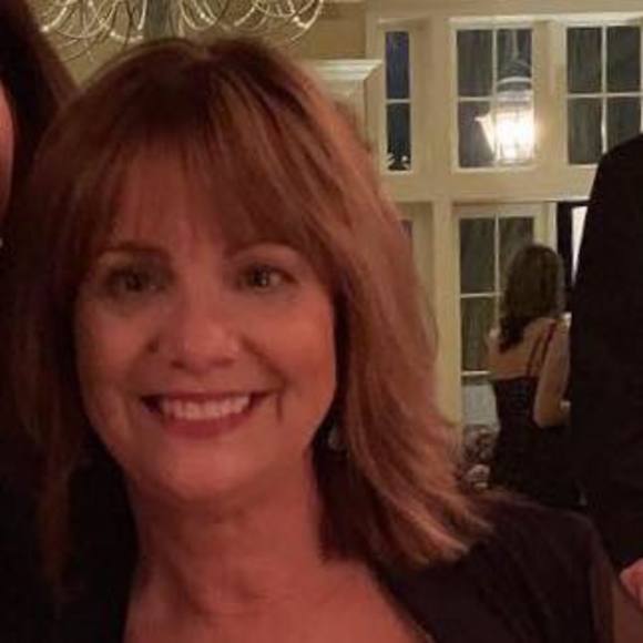 Profile Picture of Valerie Christadore (@vchristadore) on Poshmark