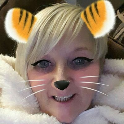 Profile Picture of Sandy Bloom (@SandraBloom11) on Twitter