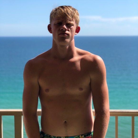 Profile Picture of Reid Jones (@reidballer11) on Poshmark