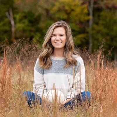 Profile Picture of Tori R (@torirobison) on Twitter