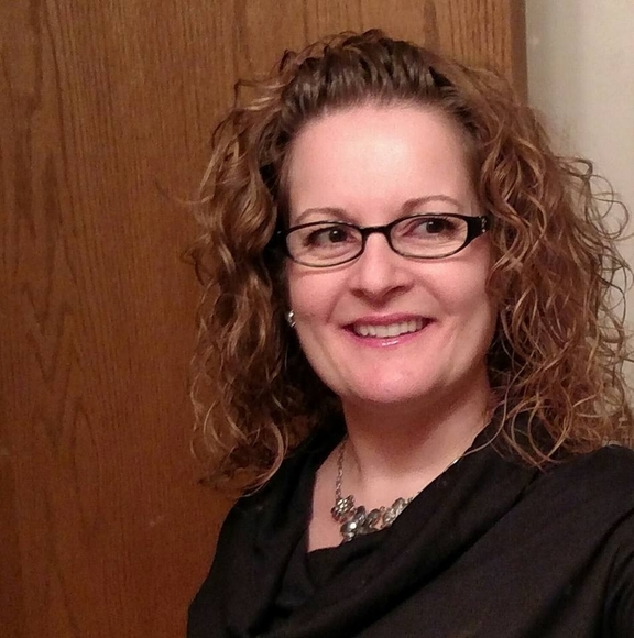 Renee Lemirande - Poshmark Profile Picture of Renee Lemirande (@rclemi) on Poshmark