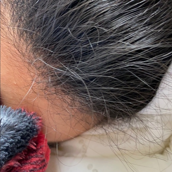 Profile Picture of Jinhee Kim (@jinheekim) on Poshmark