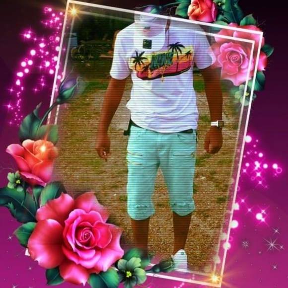 Profile Picture of Chad Gee (@chad_gee) on Poshmark