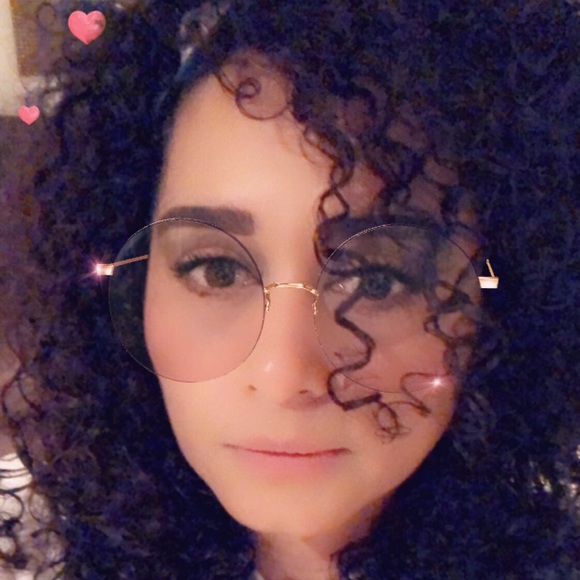 Profile Picture of Fabiola Sandoval (@fabysroberta76) on Poshmark