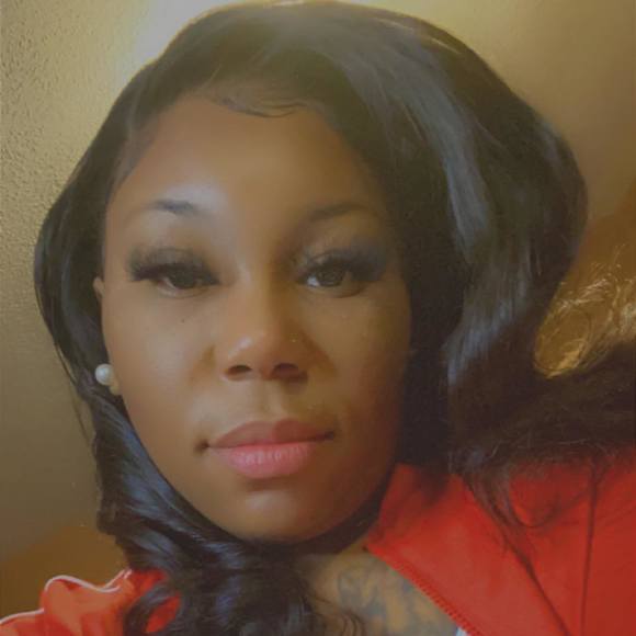 Profile Picture of Ericka Sutton (@erickasken) on Poshmark