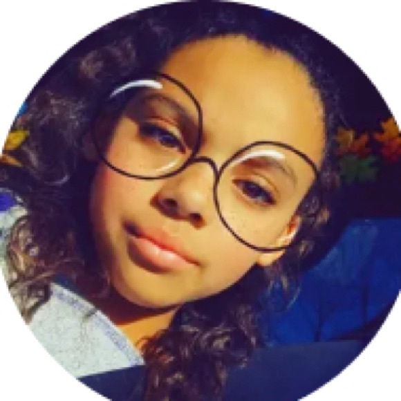 Gabriella Ladd - Poshmark Profile Picture of Gabriella Ladd (@gab168588) on Poshmark