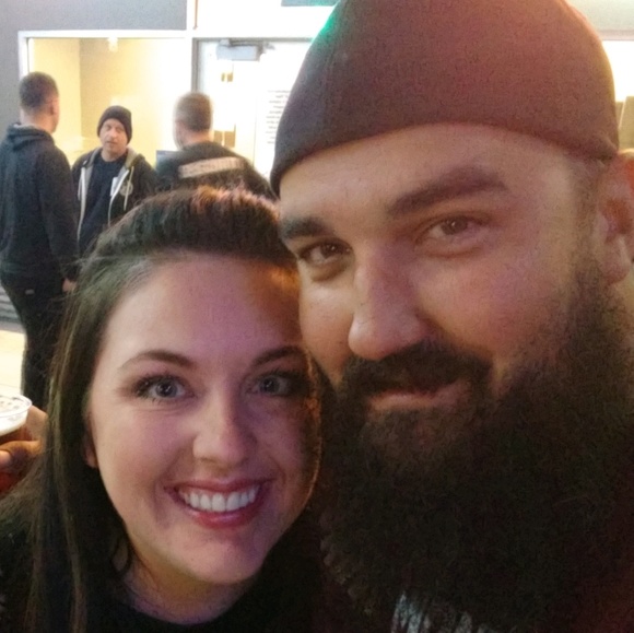 Profile Picture of Paige Harthun (@paige_harthun) on Poshmark