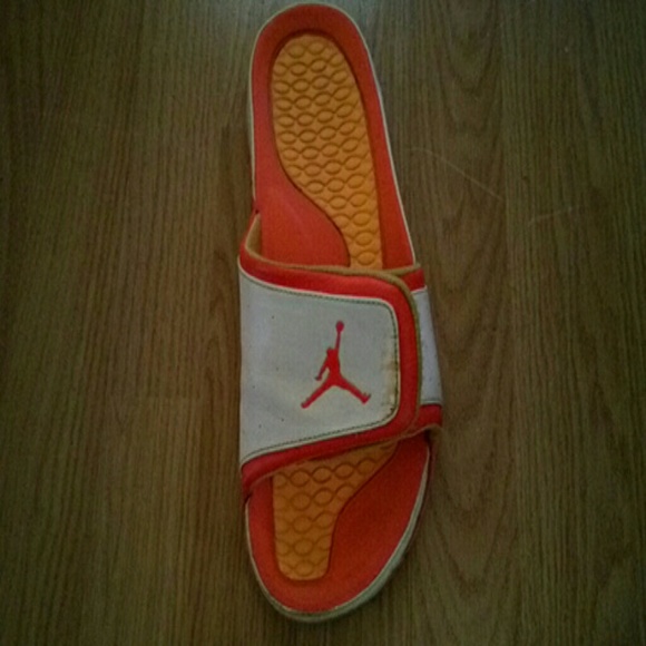 Profile Picture of Mario Tavares (@putchim) on Poshmark