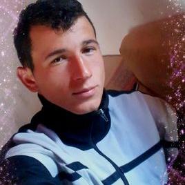 Profile Picture of Alejandro Custodio (@elpolacodevilla) on Twitter