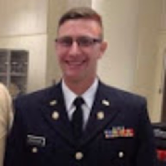 Profile Picture of Stephen Chapman (@gstephenc) on Poshmark