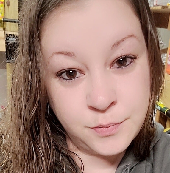 Profile Picture of Samantha Lusk (@sweeks770) on Poshmark