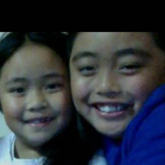 Profile Picture of Esperanza Clamucha (@espieclam) on Poshmark