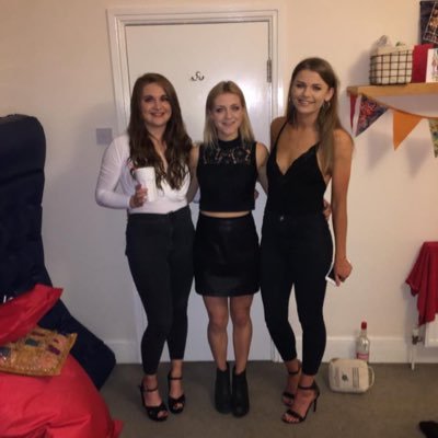 Profile Picture of Charlotte Hobbs (@charlotte_hobbs) on Twitter