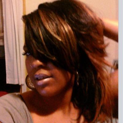 Profile Picture of Jennifer Guillaume (@JennyJones11238) on Twitter