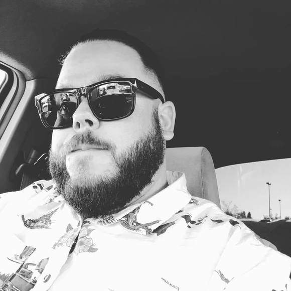 Profile Picture of Brad Coffman (@bcoffman123) on Poshmark