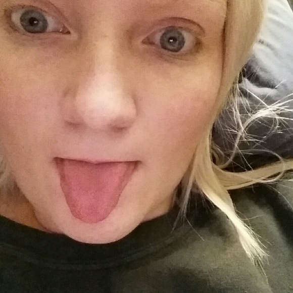 Profile Picture of Kelly Clapp (@kclapp0) on Poshmark