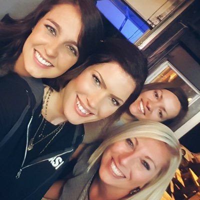 Julia Noe - Twitter Profile Picture of Julia Noe (@jnoe5) on Twitter