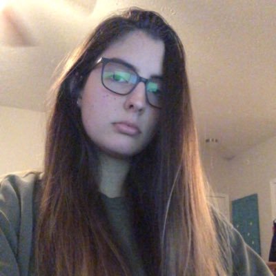 Profile Picture of Leah Lawrence (@LawrenceLeah) on Twitter