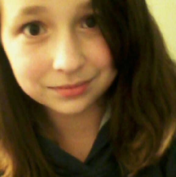 Profile Picture of Annabeth Prior (@annabethprior) on Poshmark