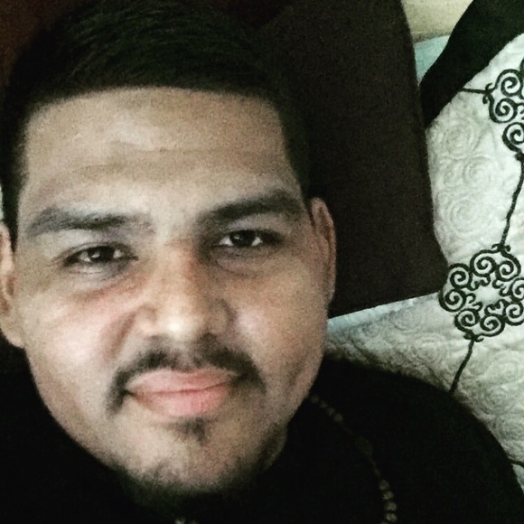 Profile Picture of Jimmy Pena (@jimmy65018) on Poshmark